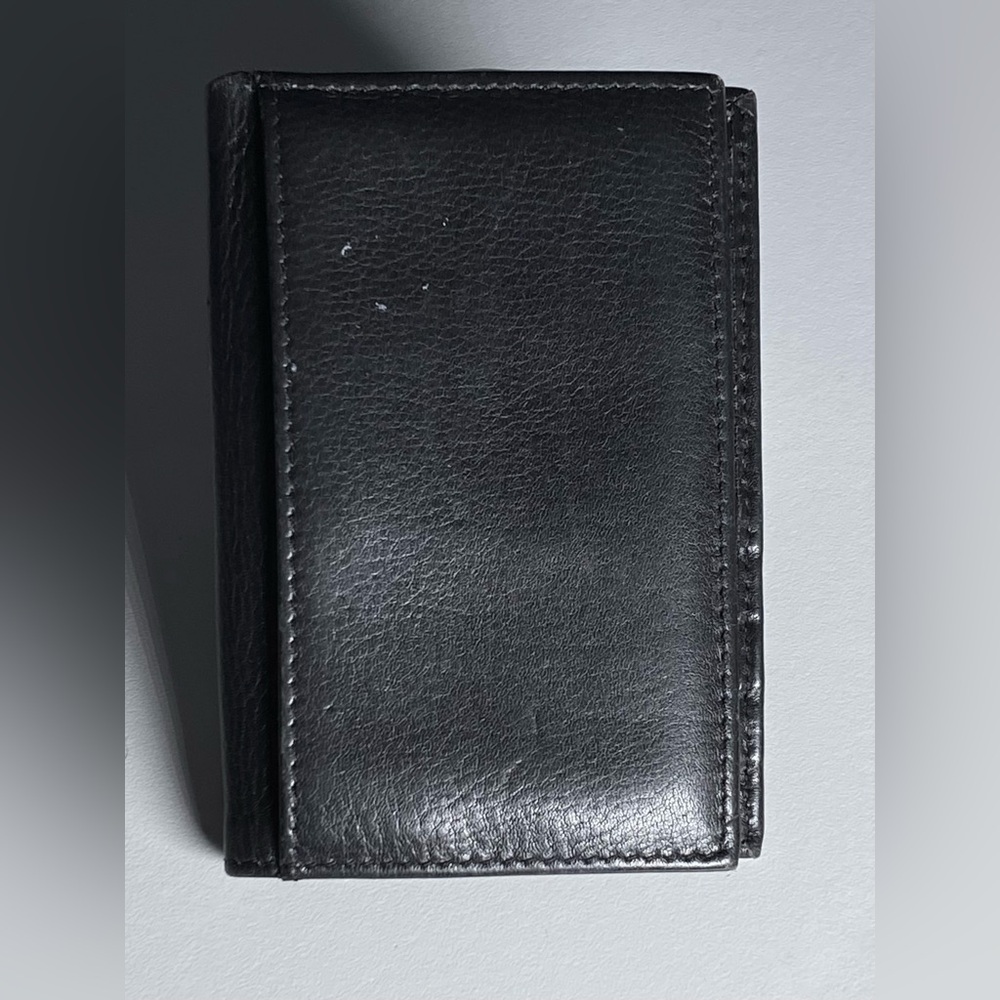 Barneys New York Black Leather Bifold Wallet
With Multiple Card Slots - Picture 6 of 6